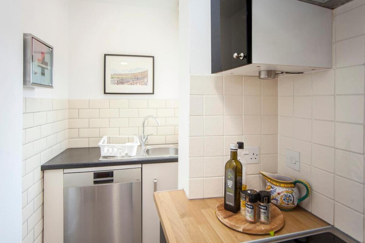באת' The Roof Terrace Maisonette - City Centre מראה חיצוני תמונה